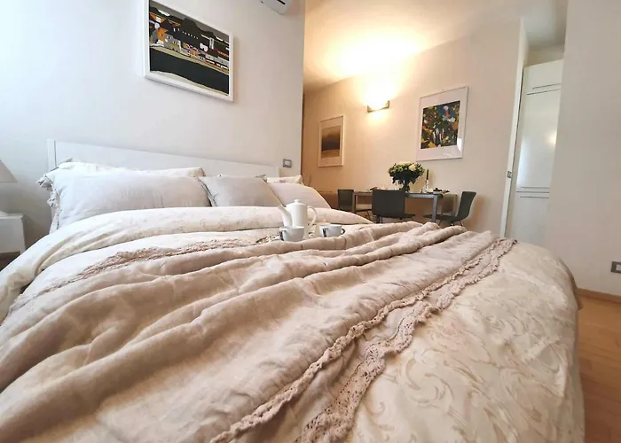 Corso Vercelli Apartment